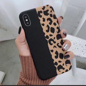 ✨ Black iPhone Leopard Cheetah Phone Case